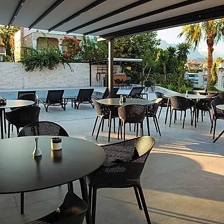 Hotel Edem Flower 3*